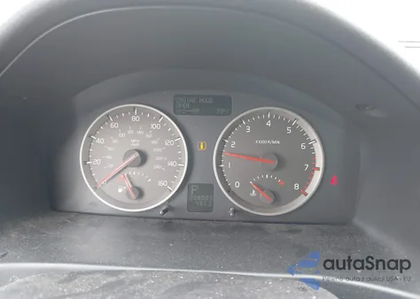 2005 Volvo V50 T5 z USA, uszkodzony, nr VIN YV1MJ682952070898